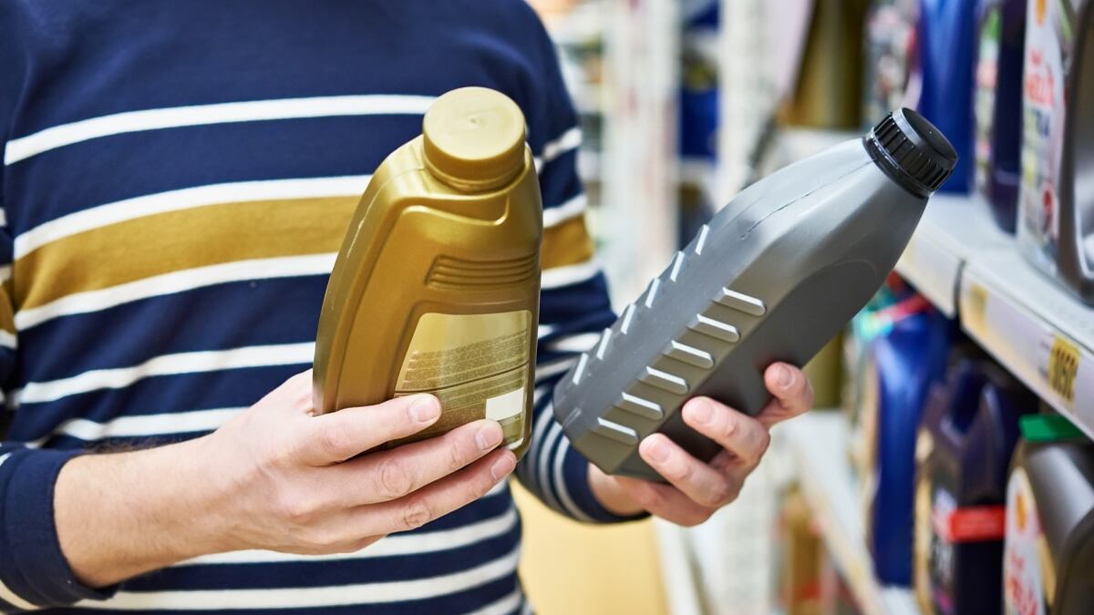 Which Motor Oil for Your Car? Asks Reddit. Here's How This Expert